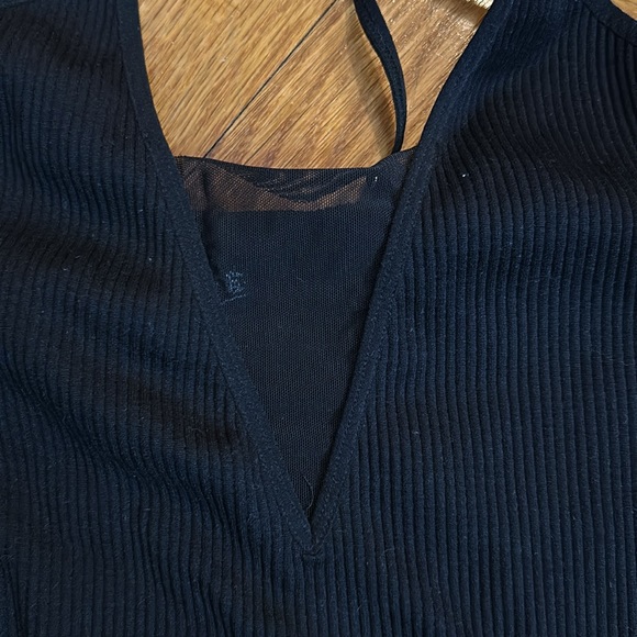 Mesh v neck ribbed cami - Picture 4 of 4